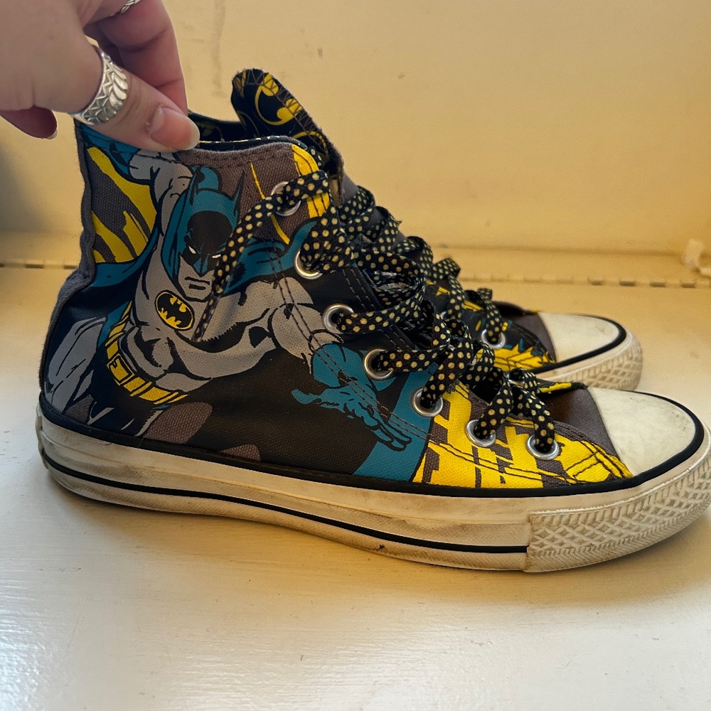 Converse high tops l